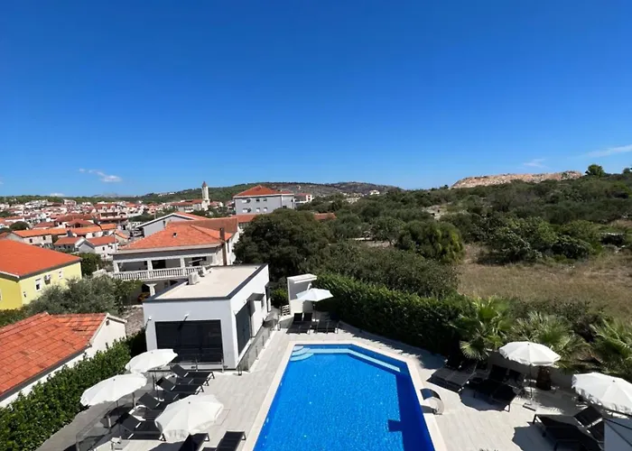 Luxury Sundance 펜션 트로기르